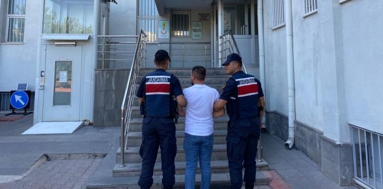 Terör örgütü üyeliğinden 7 yıl 6 ay hükmü olan kişi yakalandı