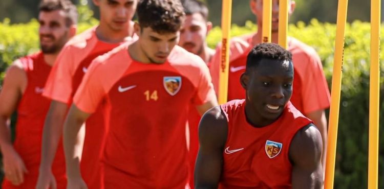 Kayserispor günü izinli geçirdi