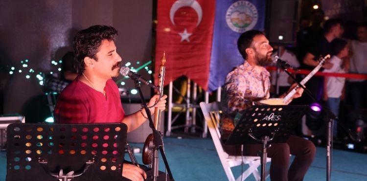 TALAS’IN MUHTEŞEM MEYDANINDA MUHTEŞEM KONSER
