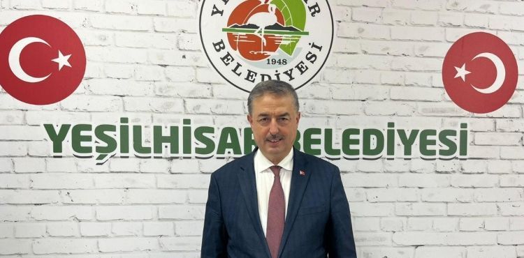 Başkan Taşyapan, “Yaz kış 24 saat yüzülebilecek bir havuz”