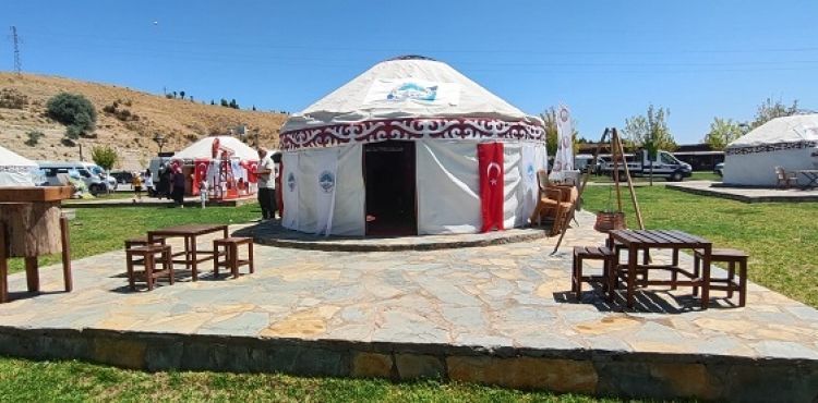 KAYSERİ BÜYÜKŞEHİR, AHLAT’TA ÇADIRINI KURDU, FETİH KUTLAMALARINA BAŞLADI