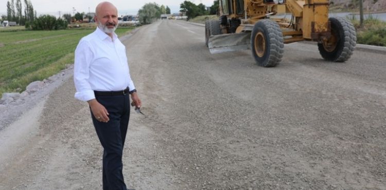 BAŞKAN ÇOLAKBAYRAKDAR; “YEMLİHA’NIN TALEPLERİNİ, ÇÖZÜME KAVUŞTURUYORUZ”