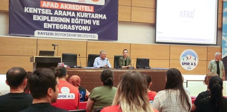 BÜYÜKKILIÇ, AFAD AKREDİTELİ KENTSEL ARAMA KURTARMA EKİPLERİNİN EĞİTİMİ VE ENTEGRASYONU SEMİNERİNE KATILDI