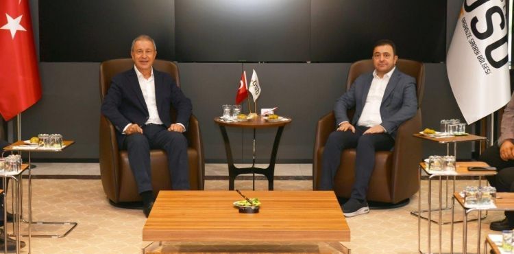 Kayseri OSB Başkanı Yalçın, Hulusi Akar’a projelerini anlattı, sanayicilerin arsa taleplerini iletti
