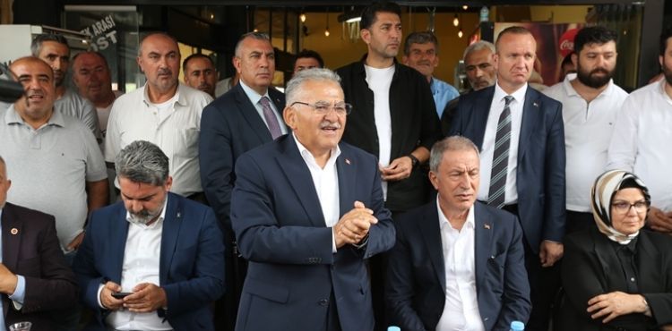 BAŞKAN BÜYÜKKILIÇ’TAN NAKLİYECİLER SİTESİ ESNAFINA “DEPREM” TEŞEKKÜRÜ