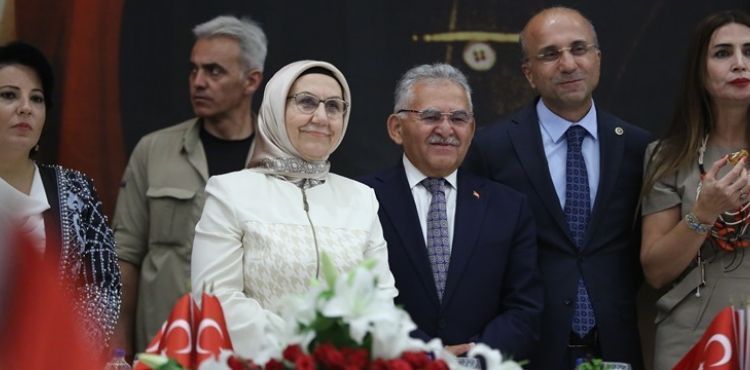 BAŞKAN BÜYÜKKILIÇ, ZAFER BAYRAMI 101. YIL RESEPSİYONU’NA KATILDI