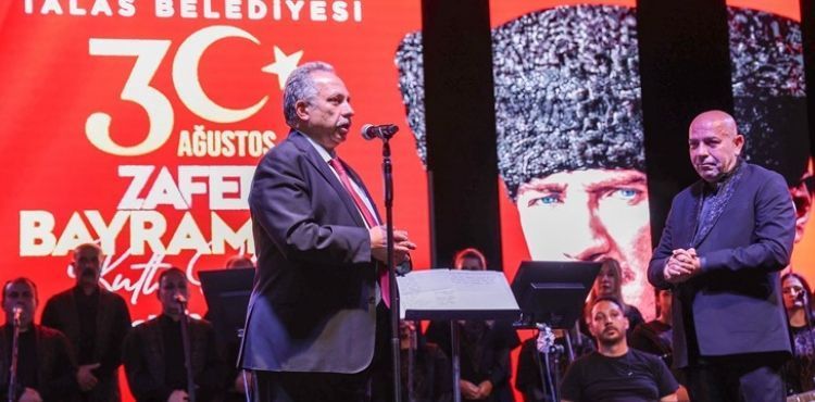 TALAS'TA BAMBAŞKA ZAFER BAYRAMI COŞKUSU
