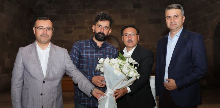 Vali Çiçek Eyvan Sohbetleri ’ne Katıldı