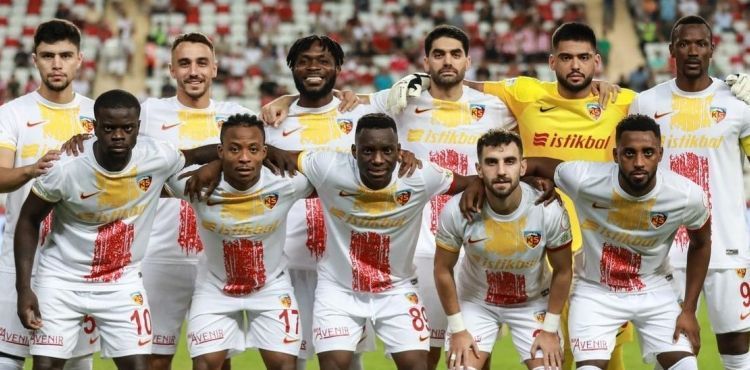 Kayserispor yenilmezlik serisini sürdürdü