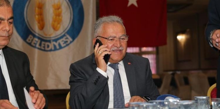 BAKAN ÖZHASEKİ’DEN BAŞKAN BÜYÜKKILIÇ’A: “HİZMETLERİNİ MAŞALLAH KONUŞTURUYOR”