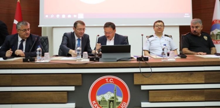 Üniversitelerin Güvenliğine Yönelik Değerlendirme Toplantısı, Vali Çiçek Başkanlığında Yapıldı