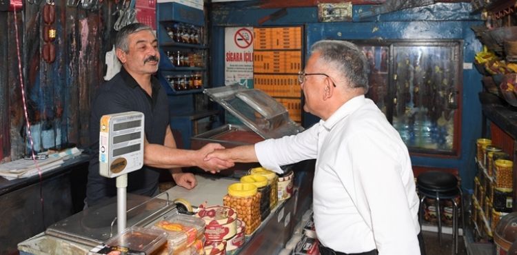 BAŞKAN BÜYÜKKILIÇ’TAN CAMİKEBİR MAHALLESİ ESNAFI ZİYARETİ