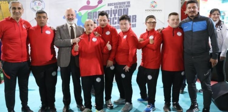 KOCASİNAN’IN MİLLİ SPORCUSU HACI ÖMER ARSLANTÜRK, AVRUPA ŞAMPİYONU