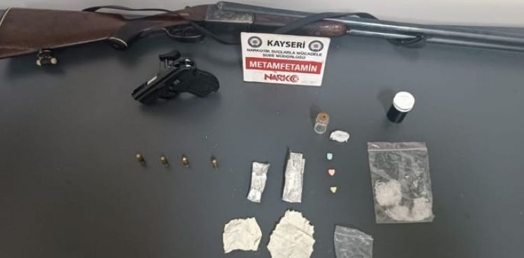 Uyuşturucu madde suçundan aranan şahıs yakalandı
