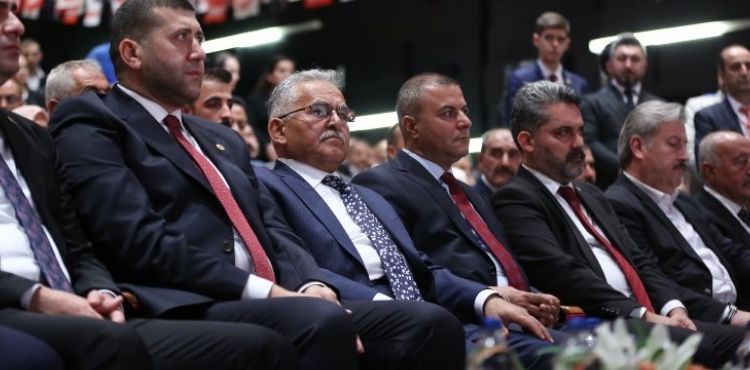 BÜYÜKKILIÇ, CUMHUR İTTİFAKI ORTAĞI MHP’NİN 14’ÜNCÜ OLAĞAN İL KONGRESİ’NE KATILDI