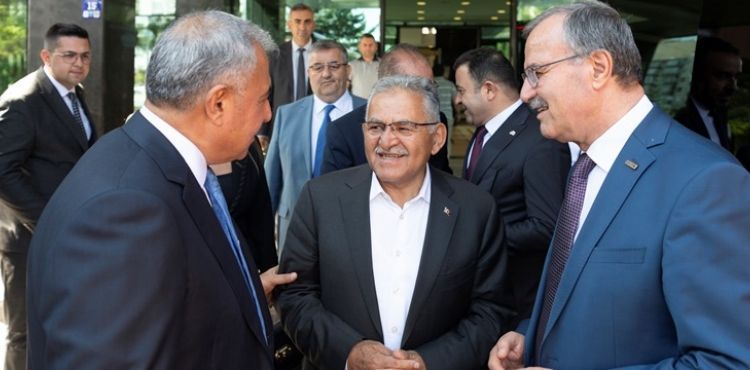 BAŞKAN BÜYÜKKILIÇ, OSBÜK BAŞKANI KÜTÜKCÜ VE SANAYİCİLERİ AĞIRLADI