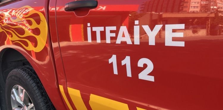 Ev sahibi ile tartışan kiracı evi ateşe verdi