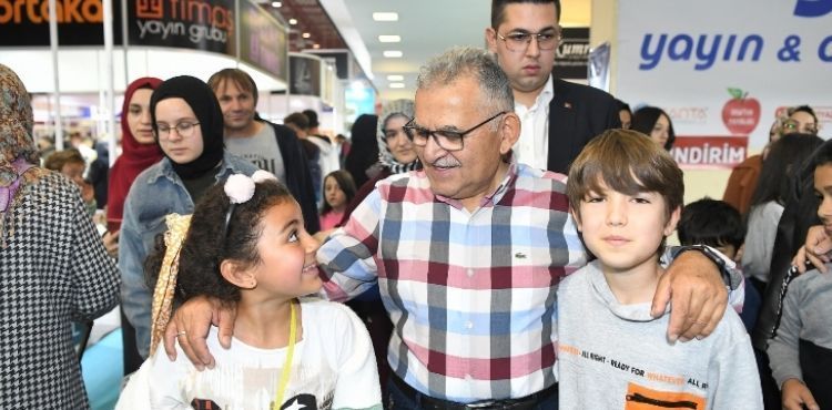 KİTAPSEVER ŞEHİR KAYSERİ’DE BÜYÜKŞEHİR’İN 6’NCI KİTAP FUARI BAŞLIYOR