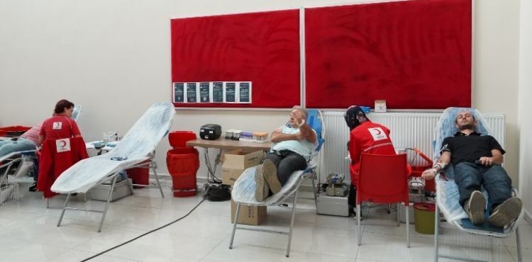 MELİKGAZİ PERSONELİNDEN KIZILAY’A KAN BAĞIŞI