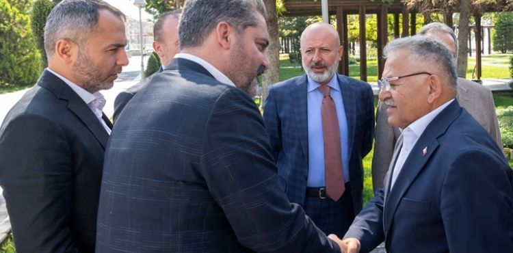 BAŞKAN BÜYÜKKILIÇ’TAN BAŞKANLARLA “İSTİŞARE” TOPLANTISI