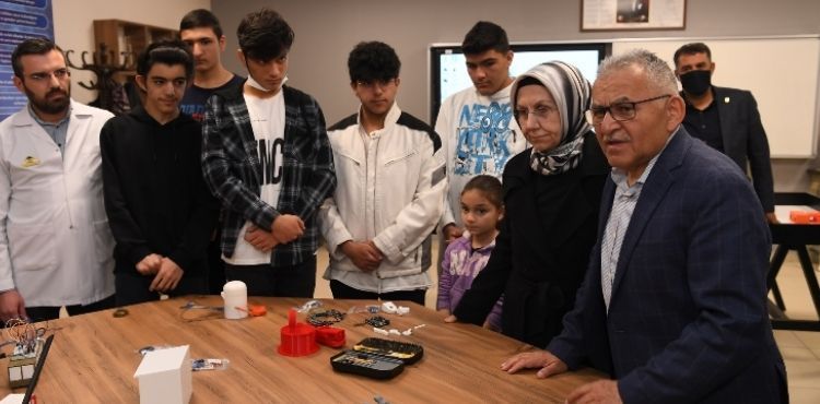 KAYMEK, “PROJEN İLE GEL” SLOGANIYLA TEKNOFEST GENÇLİĞİ YETİŞTİRİYOR