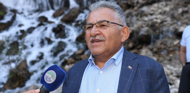 BÜYÜKKILIÇ’TAN ULAŞIMINI SICAK ASFALTLA BULUŞTURDUĞU KAPUZBAŞI ŞELALESİ’NE DAVET