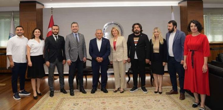 KAYSERİ ECZACI ODASI’NDAN BAŞKAN BÜYÜKKILIÇ’A ZİYARET