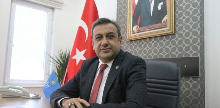 İyi Partili Taşdemir Kocasinan Belediye Başkanlığına aday adayı olduğunu açıkladı