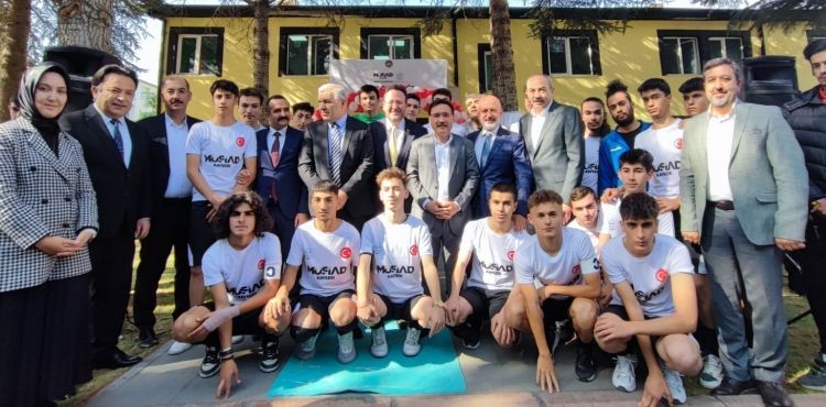 Vali Gökmen Çiçek, MÜSİAD Spor Okulu’nun Açılışına Katıldı