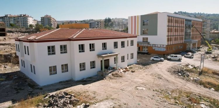 TALAS MİLLET BAHÇESİ EĞİTİM KAMPÜSÜ HIZLA YÜKSELİYOR