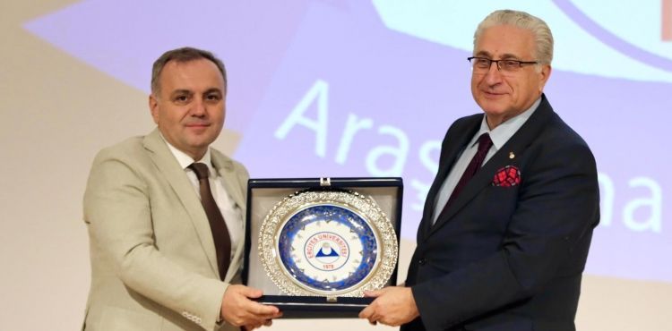 Prof. Dr. İsmail Hakkı Aydın, ERÜ Öğrencileri ile Buluştu
