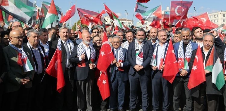BAŞKAN BÜYÜKKILIÇ, “FİLİSTİN’E DESTEK, İSRAİL’E TEPKİ” MİTİNGİNE KATILDI