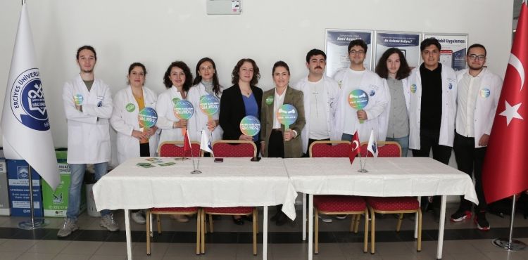 ERÜ’de “20 Ekim Dünya Osteoporoz Günü” Farkındalık Etkinliği Düzenlendi