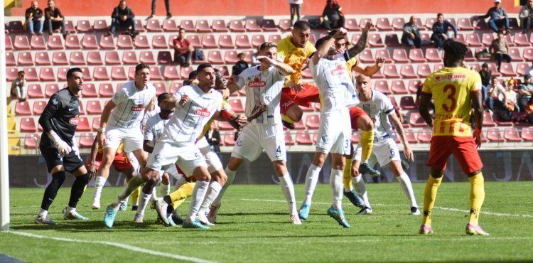 Kayserispor sahasında 3 golle kazandı
