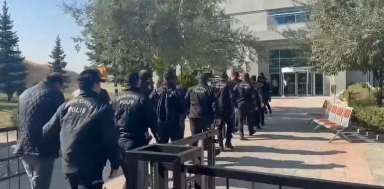 Ankara ve Kayseri’de polis ekiplerinden eş zamanlı operasyon: tefecilik yapan 15 kişi yakalandı
