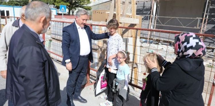 ŞİRİNTEPE MAHALLESİ’NİN KÜTÜPHANESİ VE İKİNCİ BAHAR EVİ TAMAMLANMAK ÜZERE