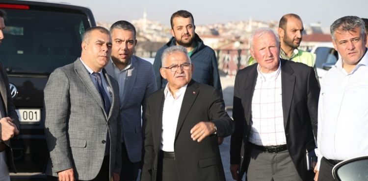 BAŞKAN BÜYÜKKILIÇ, 70 MİLYON TL’LİK YOLDA ASFALT ÇALIŞMASINI İNCELEDİ