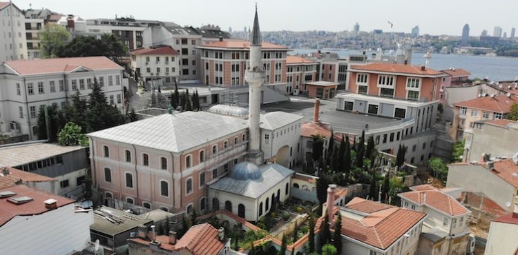 Hüdâyi Külliyesi Herkesi Bekliyor