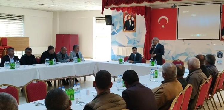 Başkan Arslan muhtarlarla bir araya geldi