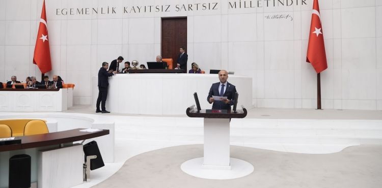 DİSNEY’E TEPKİ GÖSTERİYORUZ AMA TRT’Yİ NEDEN KONUŞMUYORUZ?