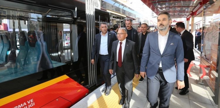 YENİ TRAMVAY HATTI İLE RAYLI SİSTEM UZUNLUĞU 46 KİLOMETREYE ULAŞTI