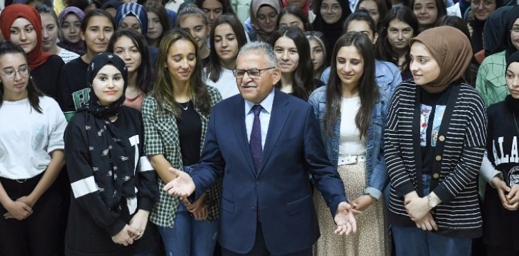 BÜYÜKŞEHİR KAYMEK’TEN ÜCRETSİZ 6 FARKLI YABANCI DİL KURSU