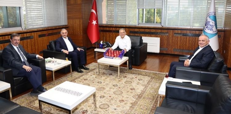 BAŞKAN BÜYÜKKILIÇ’A 3 İLÇE BELEDİYE BAŞKANINDAN ZİYARET