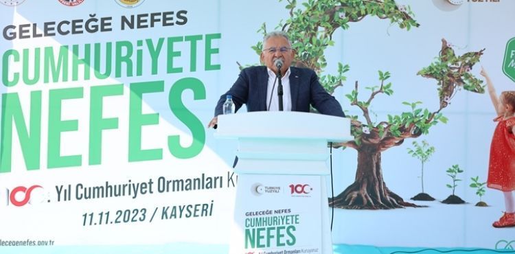 VALİ ÇİÇEK VE BAŞKAN BÜYÜKKILIÇ, GENÇLERLE 100’ÜNCÜ YILA ÖZEL FİDAN DİKTİ