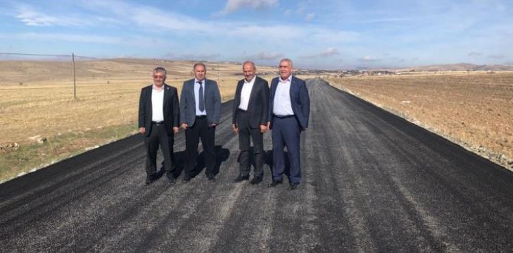 BÜYÜKŞEHİR’DEN FELAHİYE’YE 30 MİLYON TL’LİK YOL YATIRIMI