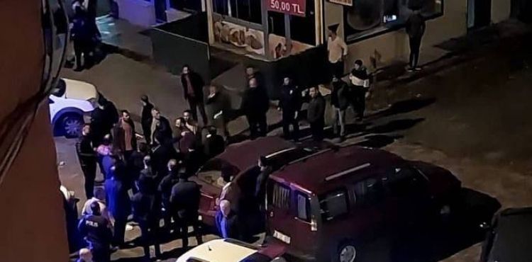 Asayiş uygulaması yapan polislere zorluk çıkaran 3 kişi gözaltına alındı