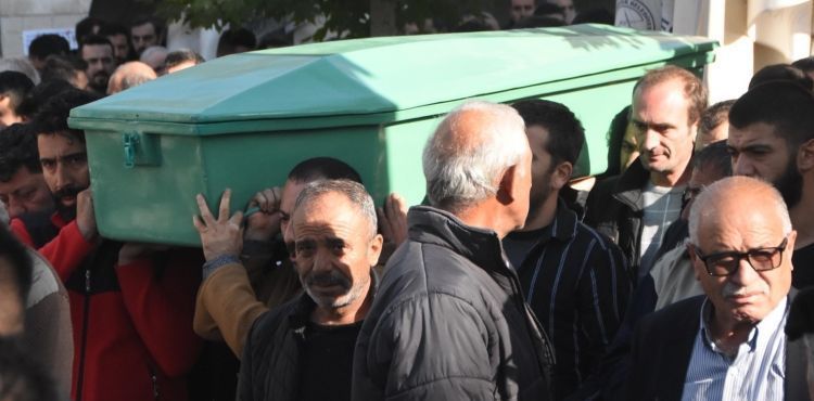 Hangar inşaatında yaşamını yitiren işçi defnedildi