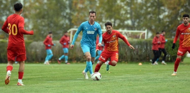 Kayserispor ile Sivassporun provas 0-0 sona erdi