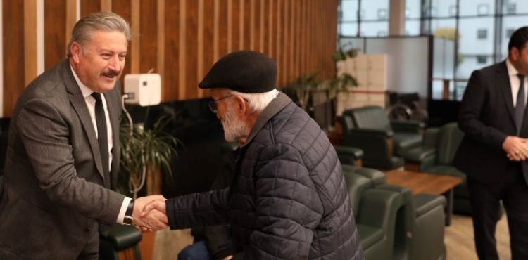 BAŞKAN PALANCIOĞLU, VEZNEDE EMLAK VERGİSİNİ ÖDEDİ