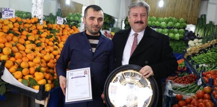 MELİKGAZİ, 1 YILDA 809 İŞLETMEYE RUHSAT VERDİ